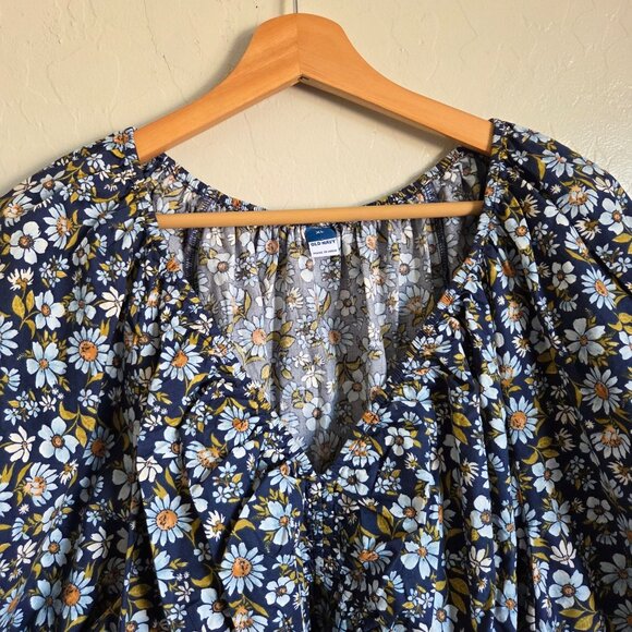 Old Navy Puff Sleeve Smocked VNeck Peplum Top Blue Floral XL Cottage Prairie NEW - Picture 3 of 10